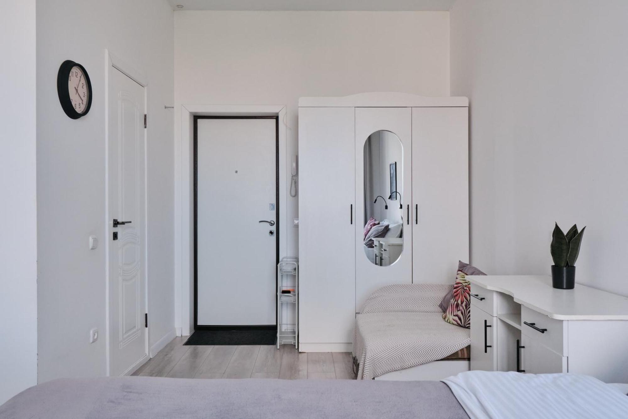 Seven City Apartments Semej Eksteriør bilde